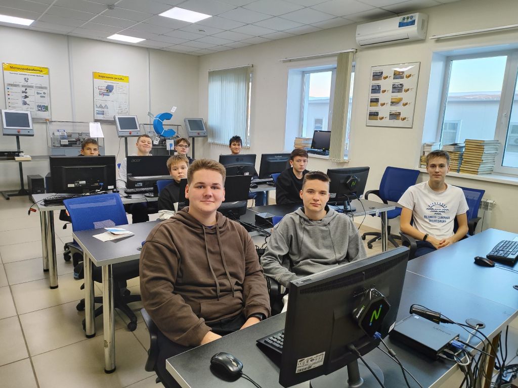 zanyatie-po-programmirovaniu.jpg zanyatie-po-programmirovaniu.jpg
